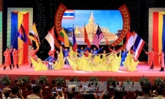 “Vì một Cộng đồng ASEAN Đoàn kết và Phát triển”