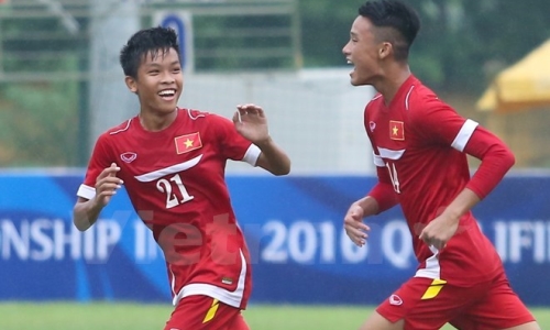 Thắng U16 Guam 18-0, U16 Việt Nam chễm trệ ngôi đầu