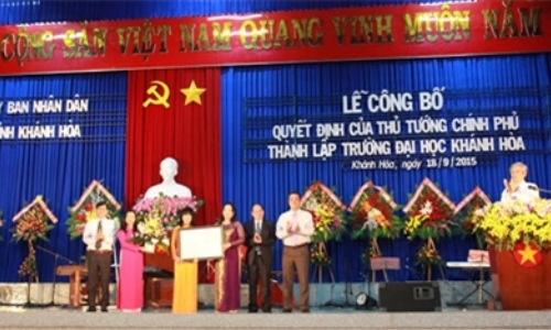 Công bố quyết định thành lập Trường Đại học Khánh Hòa