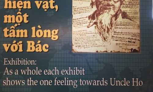 "Mỗi hiện vật, một tấm lòng với Bác"