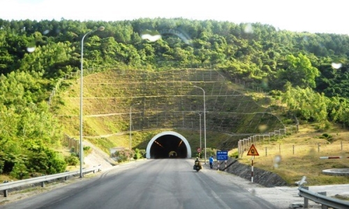 Đầu tư bổ sung hạng mục mở rộng hầm đường bộ qua Đèo Ngang