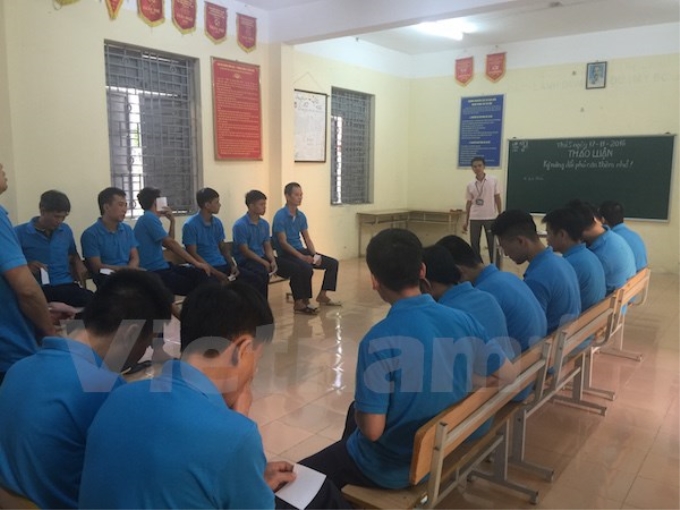 Một buổi học kỹ năng sống tại Trung tâm Chữa bệnh và Giáo dục lao động xã hội số 5. (Ảnh: Vietnam+)