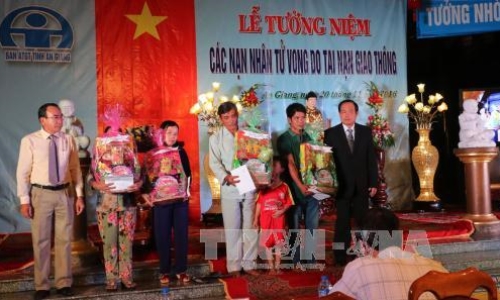 Hưởng ứng ngày thế giới tưởng niệm các nạn nhân tử vong do tai nạn giao thông