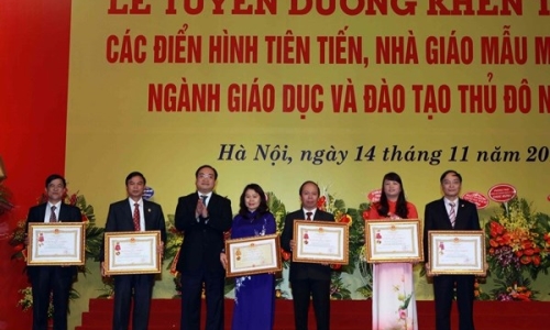 Hà Nội tuyên dương 700 nhà giáo tiêu biểu, mẫu mực năm 2016