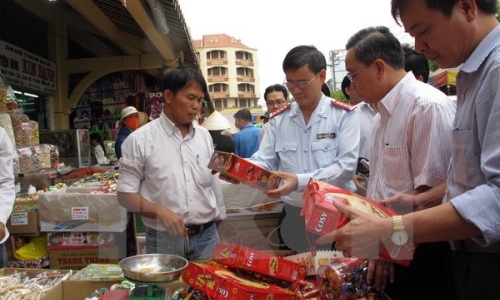 Triển khai công tác bảo đảm an toàn thực phẩm Tết và mùa Lễ hội 2017