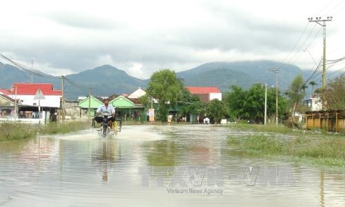 Trên 250.000 học sinh Khánh Hòa nghỉ học do mưa lũ