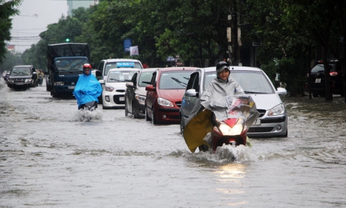 Mưa lũ ở miền Trung vẫn diễn biến phức tạp