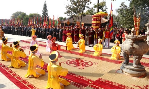 Phú Thọ: khai hội Đền Mẫu Âu Cơ xuân Bính Thân 2016