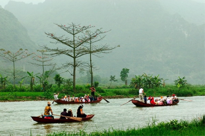 Trẩy hội chùa Hương