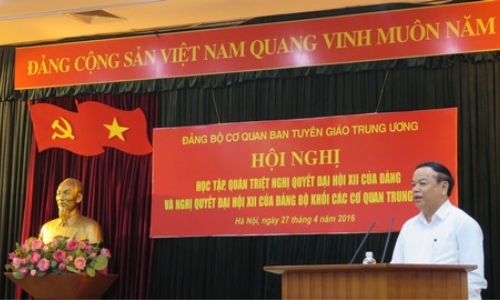 Cán bộ, đảng viên phát huy tinh thần trách nhiệm, góp phần đưa Nghị quyết Đại hội XII của Đảng vào cuộc sống