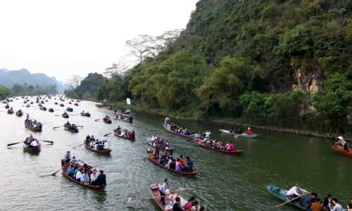 Gắn du lịch với bảo tồn và phát huy giá trị văn hóa