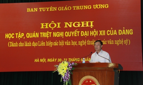 Quán triệt Nghị quyết Đại hội XII của Đảng cho đội ngũ văn nghệ sỹ khu vực phía Bắc