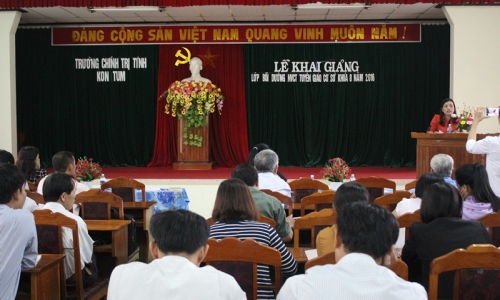 Kon Tum: Bồi dưỡng nghiệp vụ công tác tuyên giáo năm 2016