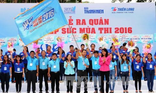 Gần 20.000 sinh viên tham gia chương trình “Tiếp sức mùa thi 2016”