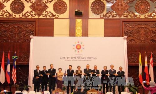 ASEAN cam kết thúc đẩy thuận lợi trong thương mại