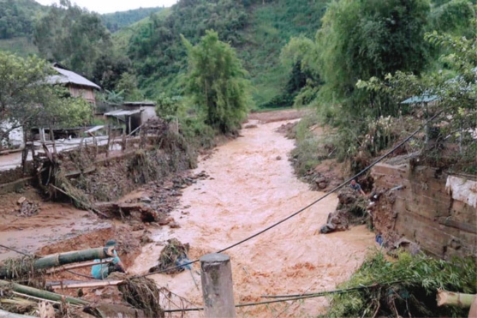 Mưa, lũ gây thiệt về người và tài sản tại xã Púng Bánh (Sốp Cộp). Ảnh: Báo Sơn La