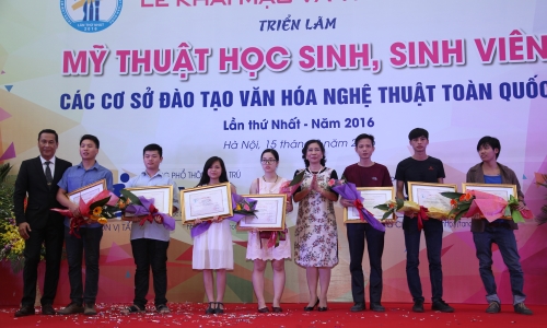 Trao giải thưởng, triển lãm Mỹ thuật học sinh, sinh viên toàn quốc năm 2016