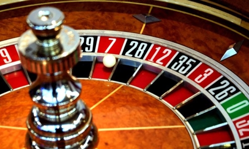 Chính phủ ban hành nghị định, cho thí điểm người Việt chơi casino