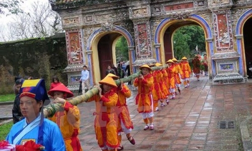 Tái hiện nghi lễ dựng cây nêu ngày Tết tại Đại nội Huế