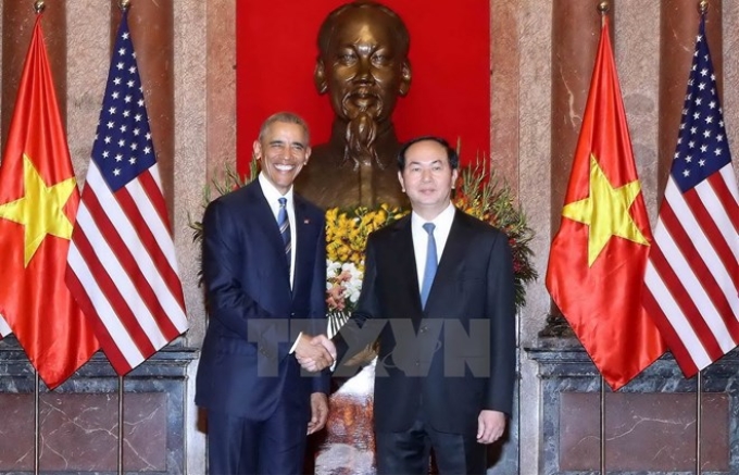 Chủ tịch nước Trần Đại Quang đón Tổng thống Hoa Kỳ Barack Obama, tháng 5/2016. (Ảnh: TTXVN)