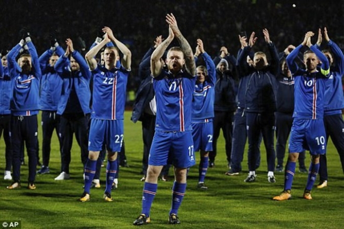 Iceland lần đầu giành vé dự World Cup 2018.