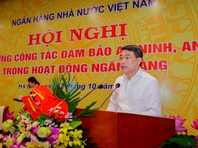 Thống đốc Ngân hàng Nhà nước Lê Minh Hưng chỉ đạo tại hội nghị.