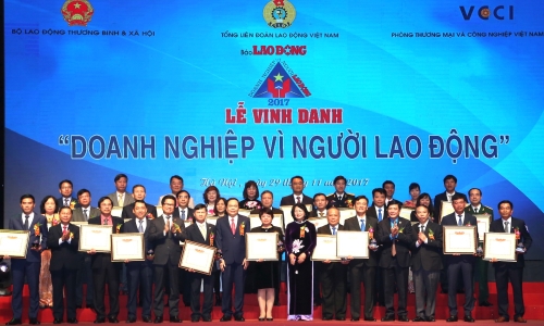 BIDV xuất sắc nhận giải thưởng 'Doanh nghiệp vì người lao động' năm 2017