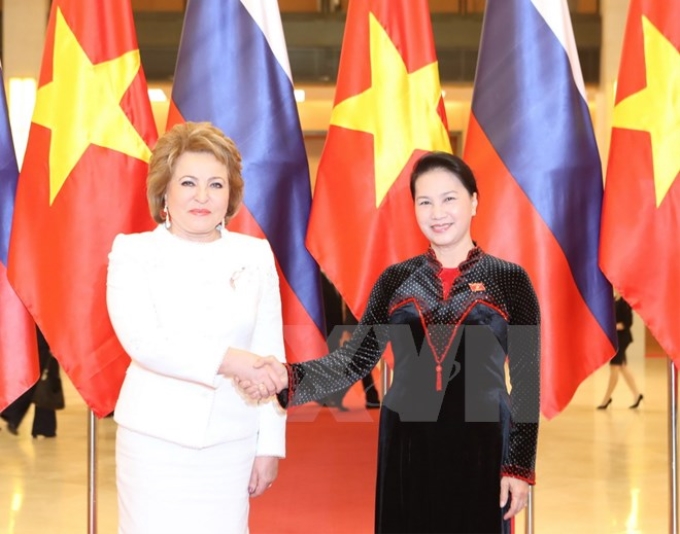 Chủ tịch Quốc hội Nguyễn Thị Kim Ngân và Chủ tịch Hội đồng Liên bang Nga Valentina Ivanovna Matvienko hội đàm. (Ảnh: TTXVN)