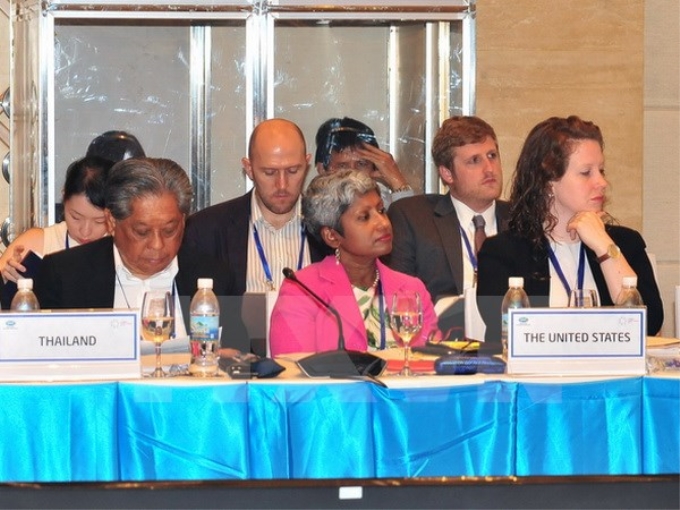 Đại biểu Hoa Kỳ và Thái Lan tham dự phiên họp Đối tác chính sách về An ninh lương thực. (Ảnh: Nguyễn Khang/TTXVN)