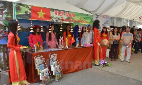 Dấu ấn văn hóa Việt Nam nổi bật trong Lễ hội ASEAN+3 tại Campuchia