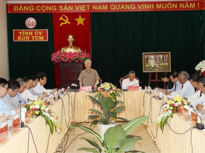 Tổng Bí thư Nguyễn Phú Trọng phát biểu tại buổi làm việc với các đồng chí Ban Thường vụ Tỉnh ủy và cán bộ chủ chốt tỉnh Kon Tum. (Ảnh: Trí Dũng/TTXVN)