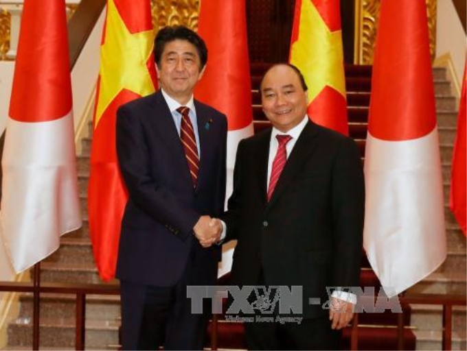 Ngày 16-17/1/2017, Thủ tướng Nhật Bản Shinzo Abe và Phu nhân thăm chính thức Việt Nam theo lời mời của Thủ tướng Chính phủ Nguyễn Xuân Phúc. Ảnh: TTXVN