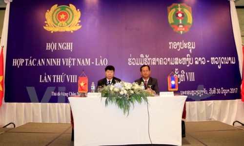 Hội nghị hợp tác an ninh Việt Nam-Lào lần thứ 8 tại Vientiane