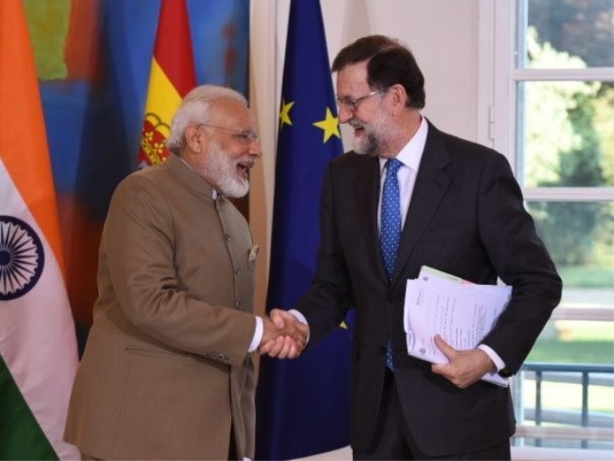 Thủ tướng Ấn Độ Narendra Modi và Tổng thống Tây Ban Nha Mariano Rajoy. (Nguồn: narendramodi.in)