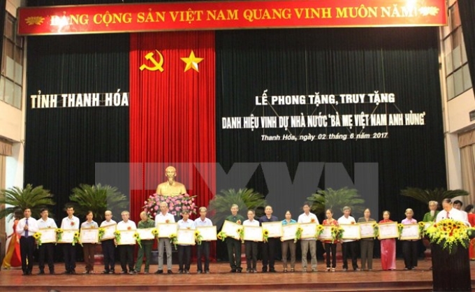 Truy tặng danh hiệu Bà mẹ Việt Nam Anh hùng. (Ảnh: Khiếu Tư/TTXVN)