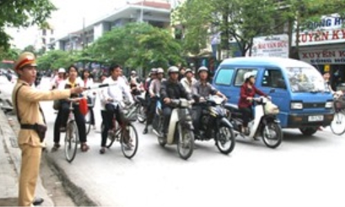 Bộ Công an chỉ đạo về bảo đảm trật tự, an toàn giao thông