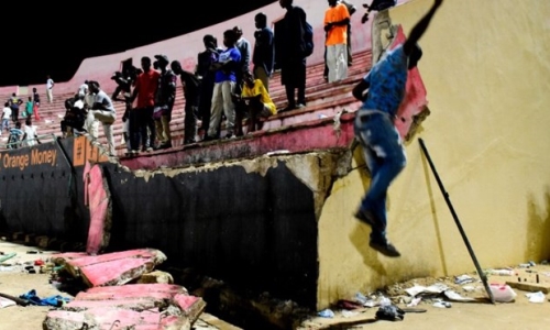 68 người thương vong trong vụ chen lấn tại sân vận động ở Senegal