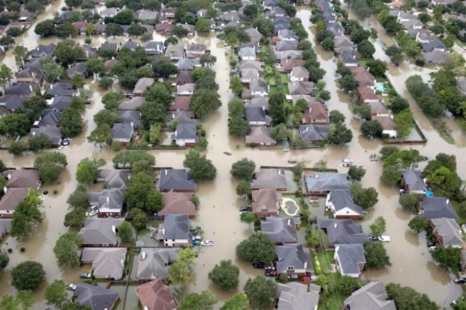 Cảnh ngập lụt do bão Harvey gây ra. (Nguồn: NBC News)