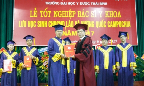 Hỗ trợ lưu học sinh Lào và Campuchia học tập tại Việt Nam