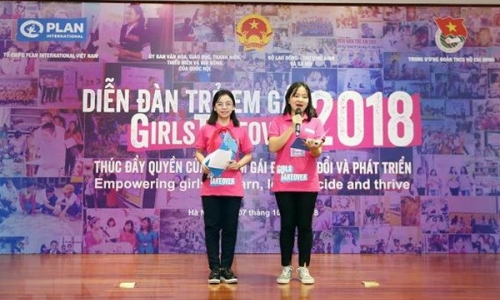 100 trẻ em gái đối thoại với lãnh đạo về an toàn nơi công cộng