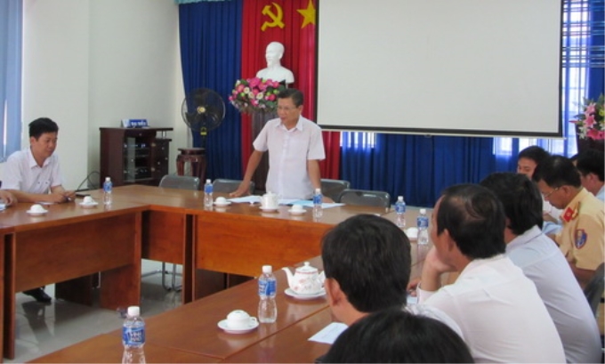 Ông Nguyễn Tấn Tài – Giám đốc Sở GTVT phát biểu tại cuộc họp.