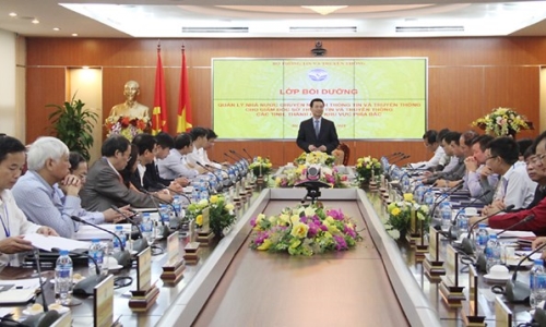 Bộ trưởng Nguyễn Mạnh Hùng: Lúc khó khăn, tướng phải đi đầu