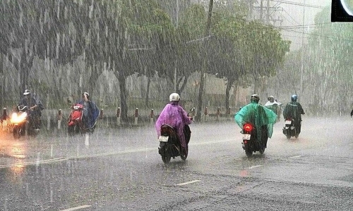 Từ Đà Nẵng đến Bình Thuận và Nam Bộ có mưa rào và dông