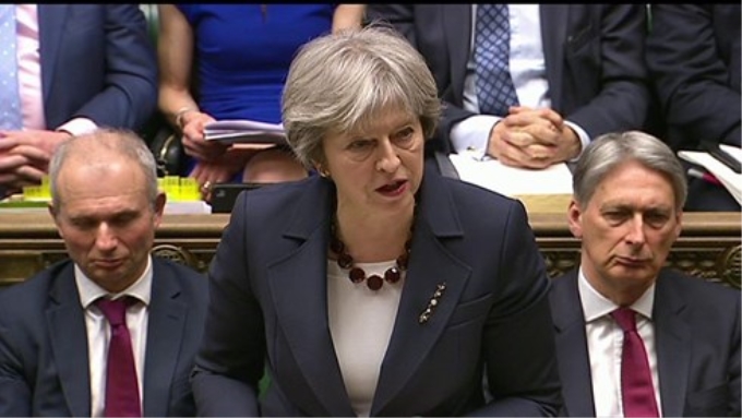 hủ tướng Theresa May quyết định trục xuất 23 nhà ngoại giao Nga. Ảnh: BBC.