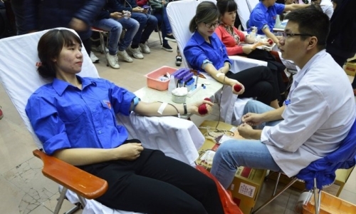 Đoàn viên Bộ Giao thông Vận tải hiến máu vì nạn nhân tai nạn gia thông