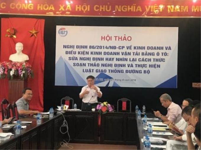 Quang cảnh Hội thảo thảo luận về Dự thảo Nghị định thay thế Nghị định 86/2014/NĐ-CP về kinh doanh và điều kiện kinh doanh vận tải bằng xe ô tô (ảnh T.Hiền)