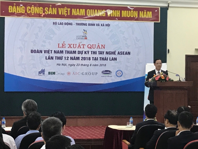 Quang cảnh Lễ xuất quân đoàn Việt Nam tham dự tay nghề ASEAN lần thứ 12 năm 2018 tại Thái Lan (ảnh DP)