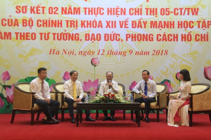 Các đại biểu tham dự Hội nghị