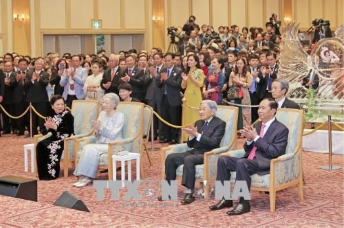 Chủ tịch nước Trần Đại Quang và Phu nhân cùng Nhà vua Nhật Bản Akihito và Hoàng hậu dự Lễ kỷ niệm 45 năm thiết lập quan hệ ngoại giao Việt Nam-Nhật