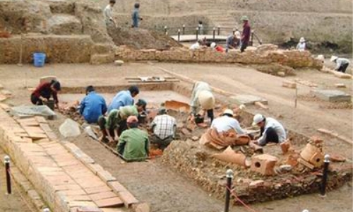 Khai quật khảo cổ tại Hoàng thành Thăng Long - Hà Nộ